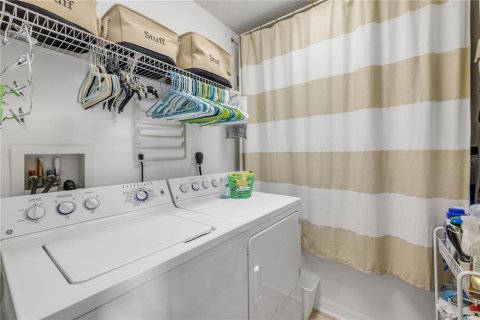 Condo in New Smyrna Beach, Florida, 3 bedrooms  № 2377901 - photo 30