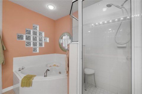 Condo in New Smyrna Beach, Florida, 3 bedrooms  № 2377901 - photo 29