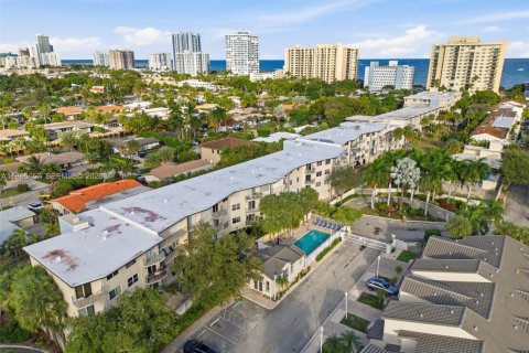 Condominio en alquiler en Lauderdale-by-the-Sea, Florida, 1 dormitorio, 56.67 m2 № 2017691 - foto 24