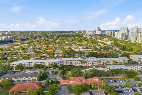 Condominio en Lauderdale-by-the-Sea, Florida, 1 dormitorio  № 2017691