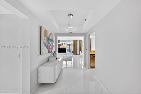 Condo in Hollywood, Florida, 3 bedrooms  № 2076160 - photo 2