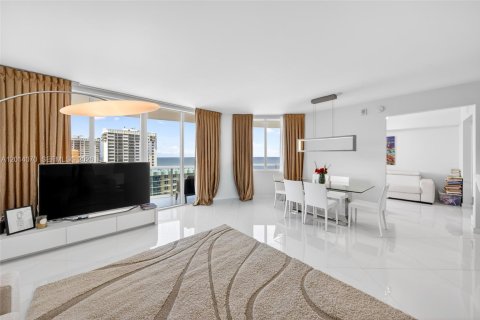 Condo in Hollywood, Florida, 3 bedrooms  № 2076160 - photo 26
