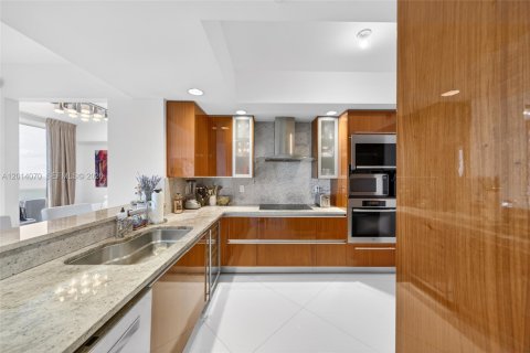 Condo in Hollywood, Florida, 3 bedrooms  № 2076160 - photo 3