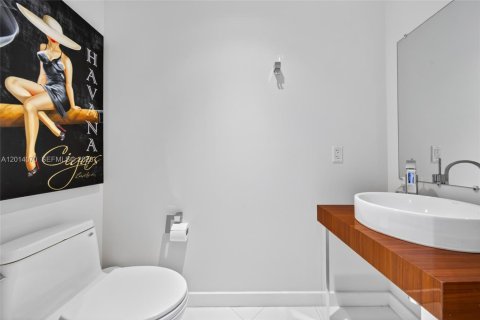 Condo in Hollywood, Florida, 3 bedrooms  № 2076160 - photo 14
