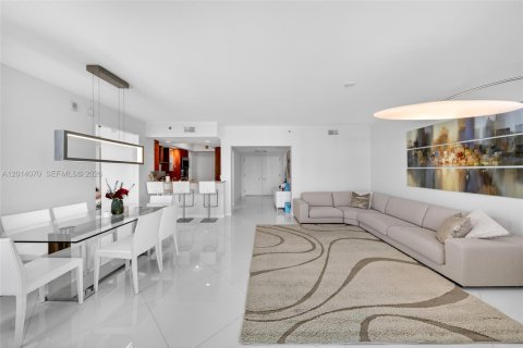 Condo in Hollywood, Florida, 3 bedrooms  № 2076160 - photo 29