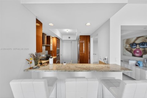 Condo in Hollywood, Florida, 3 bedrooms  № 2076160 - photo 6