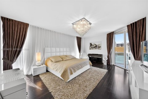 Condo in Hollywood, Florida, 3 bedrooms  № 2076160 - photo 9
