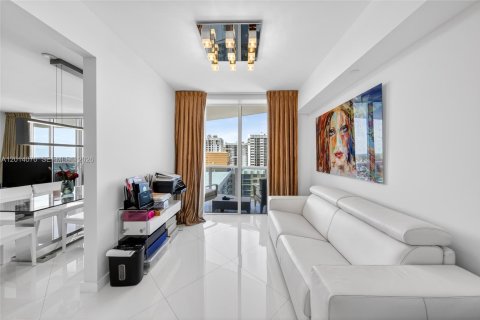 Condo in Hollywood, Florida, 3 bedrooms  № 2076160 - photo 22
