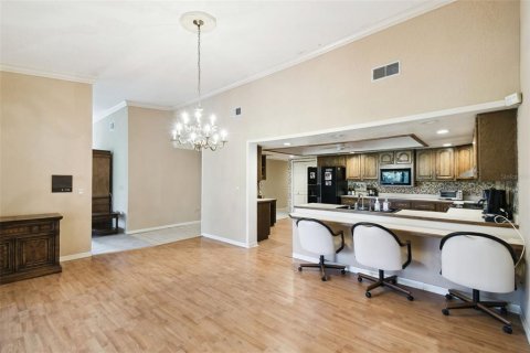 House in Winter Haven, Florida 4 bedrooms, 288.83 sq.m. № 1520013 - photo 5