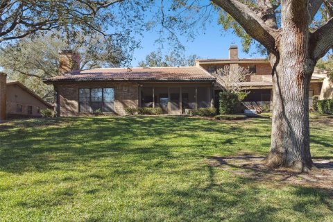 House in Winter Haven, Florida 4 bedrooms, 288.83 sq.m. № 1520013 - photo 8