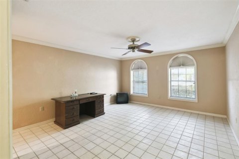 House in Winter Haven, Florida 4 bedrooms, 288.83 sq.m. № 1520013 - photo 17