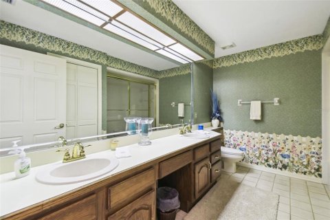 House in Winter Haven, Florida 4 bedrooms, 288.83 sq.m. № 1520013 - photo 26