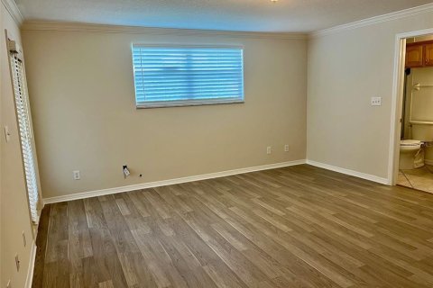 House in Tampa, Florida 3 bedrooms, 127.93 sq.m. № 1819525 - photo 8