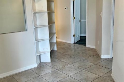House in Tampa, Florida 3 bedrooms, 127.93 sq.m. № 1819525 - photo 11