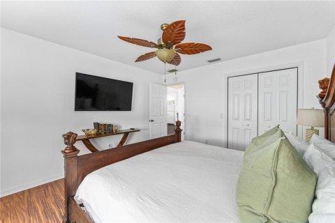 House in The Villages, Florida 2 bedrooms, 106.09 sq.m. № 1870360 - photo 18