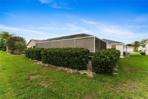 House in The Villages, Florida 2 bedrooms, 106.09 sq.m. № 1870360 - photo 27