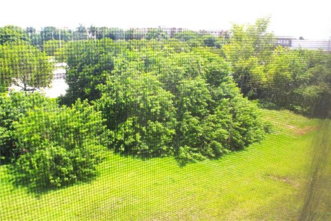 Copropriété à louer à Miami, Floride: 1 chambre, 61.97 m2 № 1951755 - photo 14