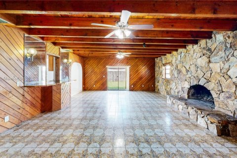 House in Homestead, Florida 4 bedrooms, 188.03 sq.m. № 1895927 - photo 10