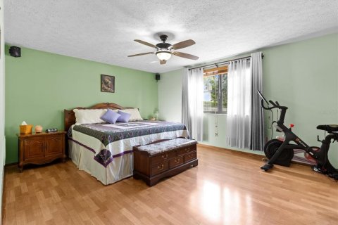 Casa en venta en Spring Hill, Florida, 5 dormitorios, 328.87 m2 № 1762253 - foto 13
