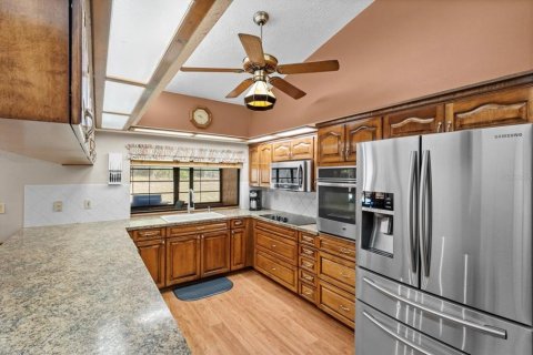 Casa en venta en Spring Hill, Florida, 5 dormitorios, 328.87 m2 № 1762253 - foto 9