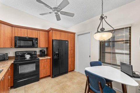 Condo in Boca Raton, Florida, 2 bedrooms № 2181911 - photo 7