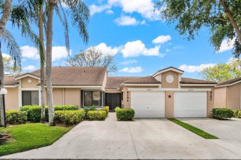 Condo in Boca Raton, Florida, 2 bedrooms № 2181911 - photo 4