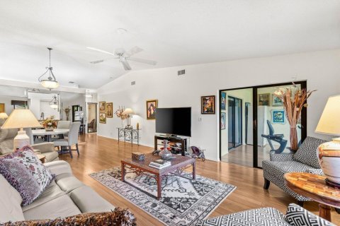 Condo in Boca Raton, Florida, 2 bedrooms № 2181911 - photo 15