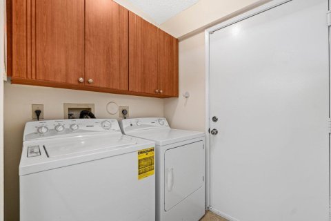 Condo in Boca Raton, Florida, 2 bedrooms № 2181911 - photo 22