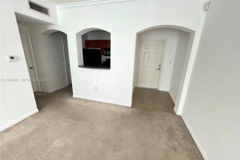 Купить кондоминиум в Серфсайд, Флорида 1 спальня, 70.88м2, № 2048595 - фото 6