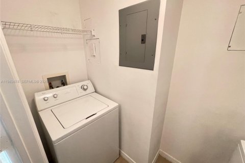 Купить кондоминиум в Серфсайд, Флорида 1 спальня, 70.88м2, № 2048595 - фото 16