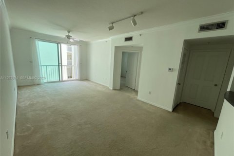 Купить кондоминиум в Серфсайд, Флорида 1 спальня, 70.88м2, № 2048595 - фото 3