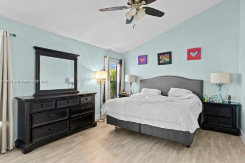 Casa en venta en Boynton Beach, Florida, 2 dormitorios, 161.65 m2 № 1954937 - foto 10