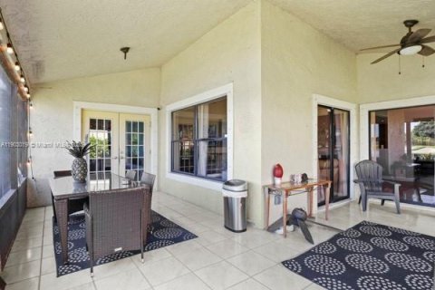 Casa en venta en Boynton Beach, Florida, 2 dormitorios, 161.65 m2 № 1954937 - foto 15