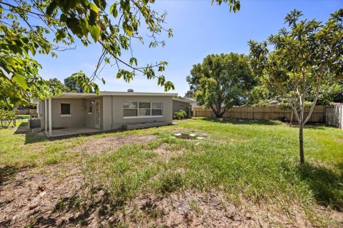 House in Winter Park, Florida 4 bedrooms, 151.15 sq.m. № 1873469 - photo 25