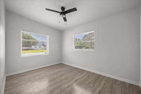 House in Winter Park, Florida 4 bedrooms, 151.15 sq.m. № 1873469 - photo 14