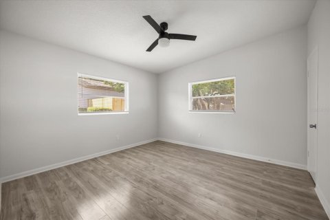 House in Winter Park, Florida 4 bedrooms, 151.15 sq.m. № 1873469 - photo 11