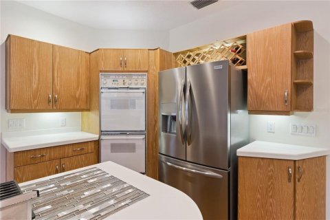 Condo in Winter Haven, Florida, 2 bedrooms  № 2218876 - photo 2