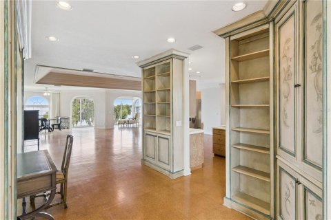Condo in Winter Haven, Florida, 2 bedrooms  № 2218876 - photo 15