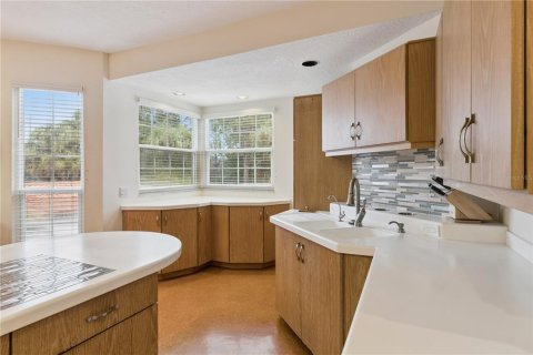 Condo in Winter Haven, Florida, 2 bedrooms  № 2218876 - photo 26