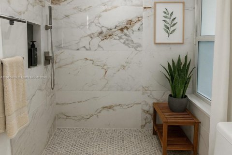 Купить виллу или дом в Майами, Флорида 4 спальни, 161.65м2, № 1971885 - фото 8