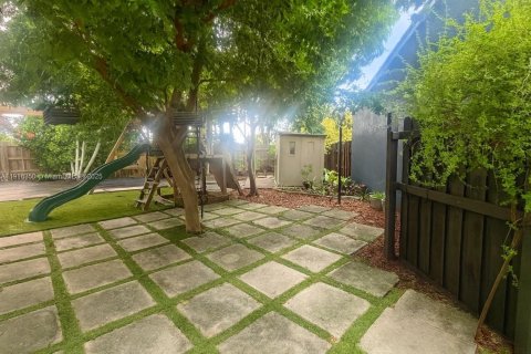 Купить виллу или дом в Майами, Флорида 4 спальни, 161.65м2, № 1971885 - фото 14