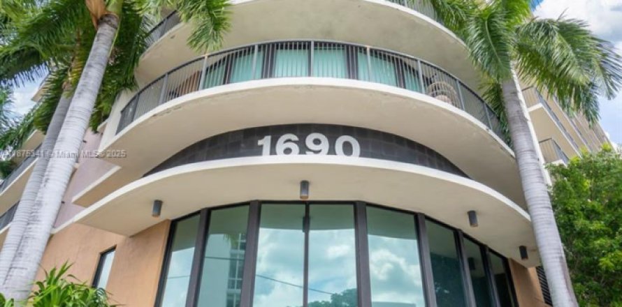 Condo à Miami, Floride, 2 chambres № 1926343