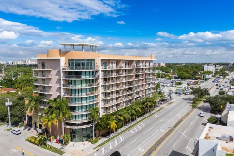 Copropriété à vendre à Miami, Floride: 2 chambres, 85.19 m2 № 1926343 - photo 2