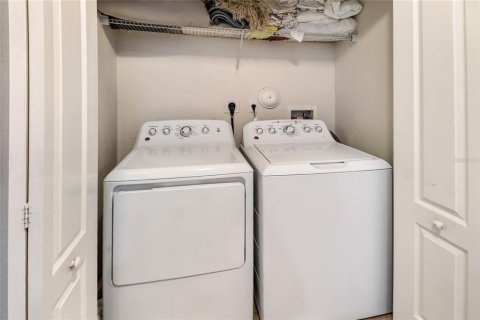 Adosado en venta en Miami, Florida, 3 dormitorios, 159.42 m2 № 1690311 - foto 29