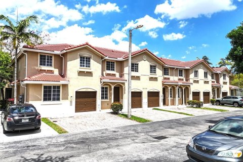 Adosado en venta en Miami, Florida, 3 dormitorios, 159.42 m2 № 1690311 - foto 4