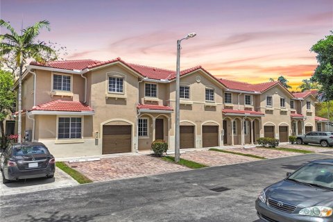 Adosado en venta en Miami, Florida, 3 dormitorios, 159.42 m2 № 1690311 - foto 5