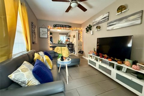 Casa en venta en Tampa, Florida, 2 dormitorios, 78.04 m2 № 1877390 - foto 5