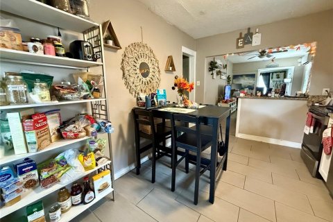 Casa en venta en Tampa, Florida, 2 dormitorios, 78.04 m2 № 1877390 - foto 8