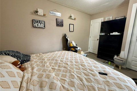 Casa en venta en Tampa, Florida, 2 dormitorios, 78.04 m2 № 1877390 - foto 10