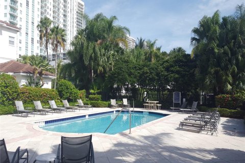 Copropriété à vendre à Aventura, Floride: 2 chambres, 95.13 m2 № 1713377 - photo 7